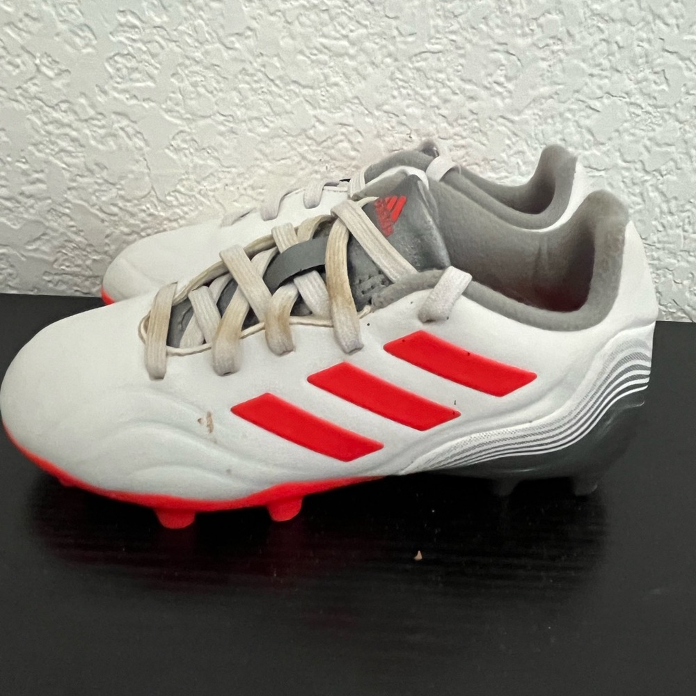 Adidas cleats size 10 1/2